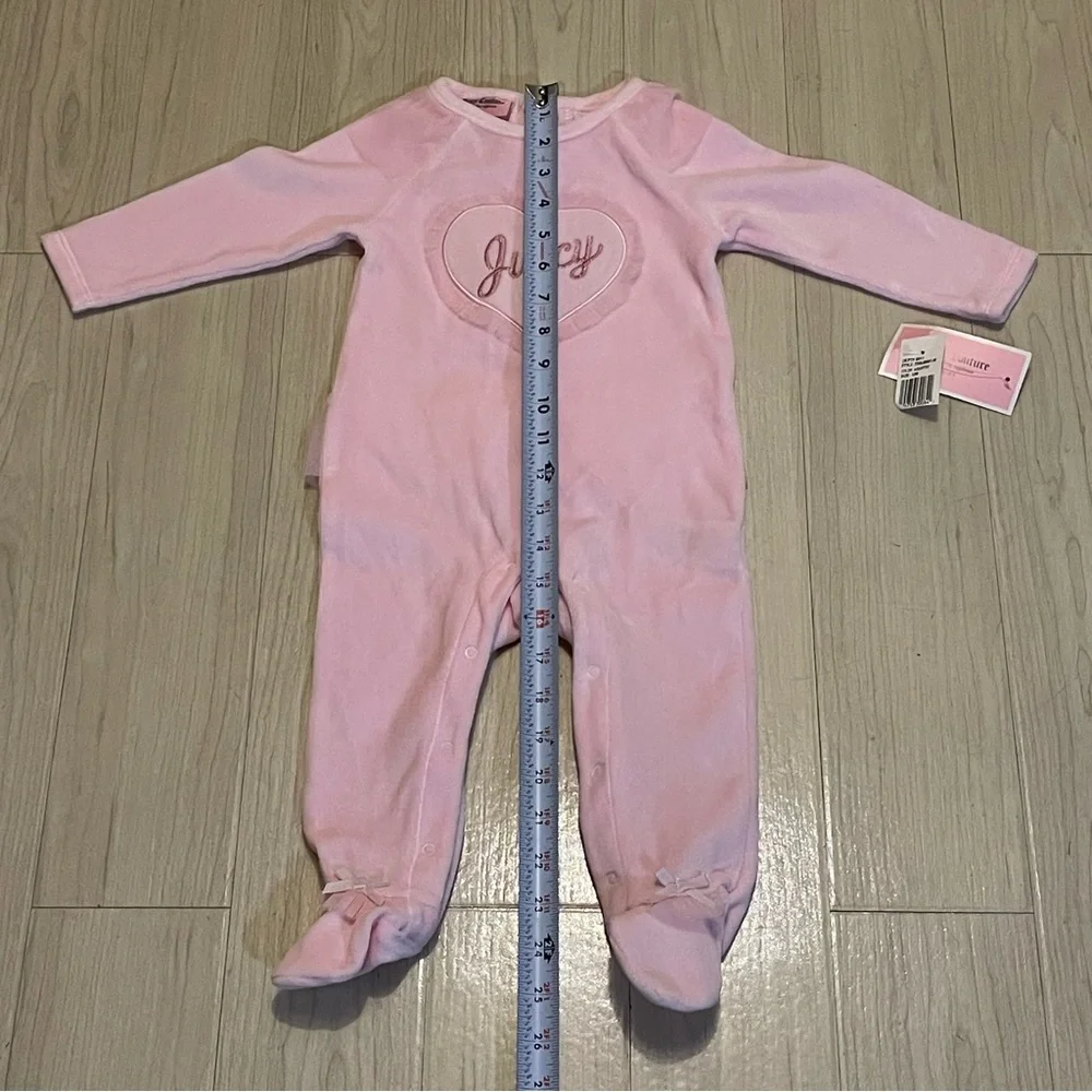 NWT Juicy Couture Velour Pink Baby Girl 12 M Footie Onesie Bodysuit Pajama
